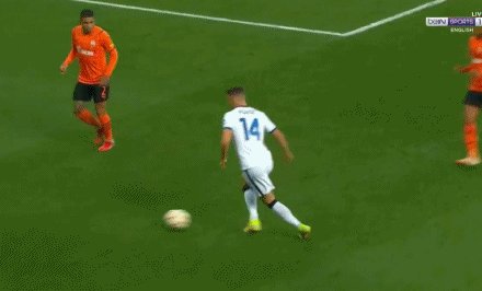 1632859047011005987.gif