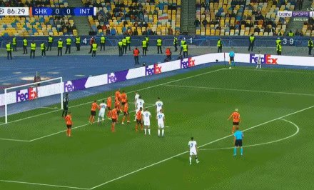 1632859047667097019.gif